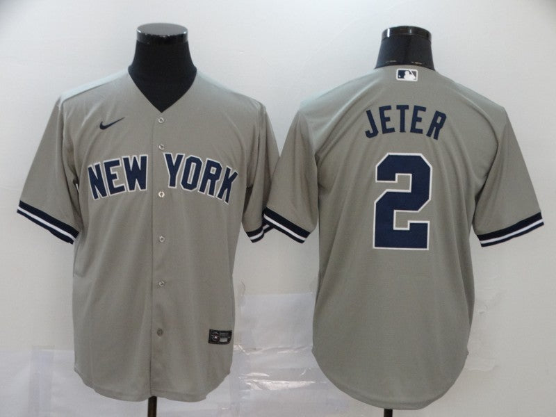 Men's New York Yankees Derek Jeter #2 Gray Replica Baseball Jersey1