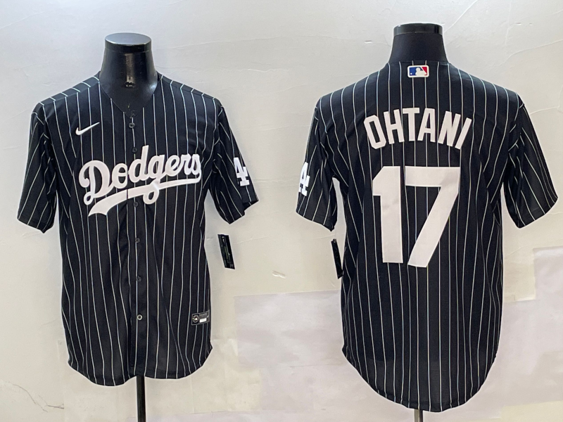 Men's Los Angeles Dodgers Shohei Ohtani Black Alternate Limited Player Jersey1